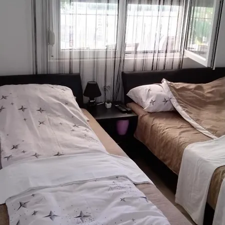 Sobe Paunovic סוקו בניה