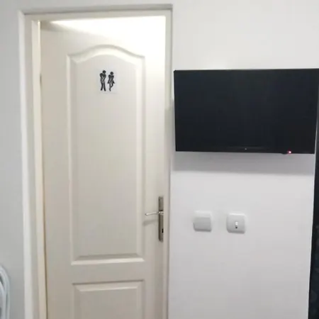 Sobe Paunovic דירה סוקו בניה