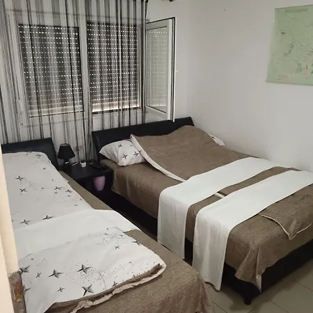 דירה Sobe Paunovic סוקו בניה