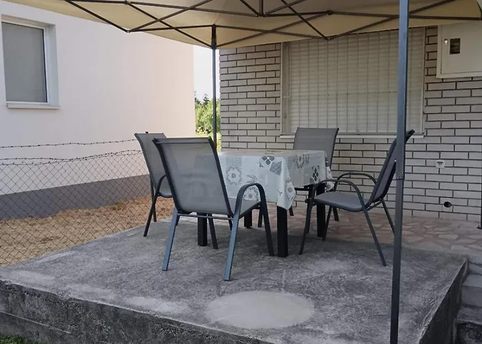 アパート Sobe Paunovic